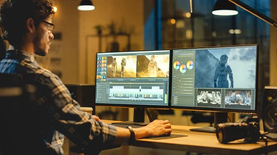 Use of graphics and multimedia for professional web design