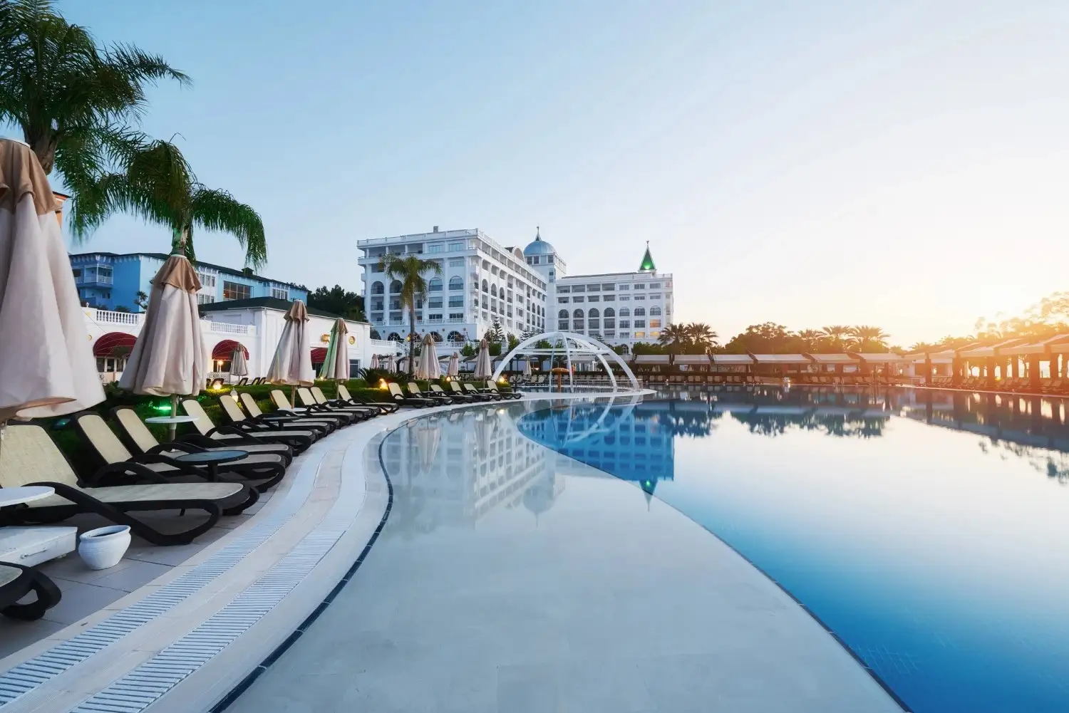 Online Reservation and Management System The-online-booking-interface-of-a-hotel-reservation-system