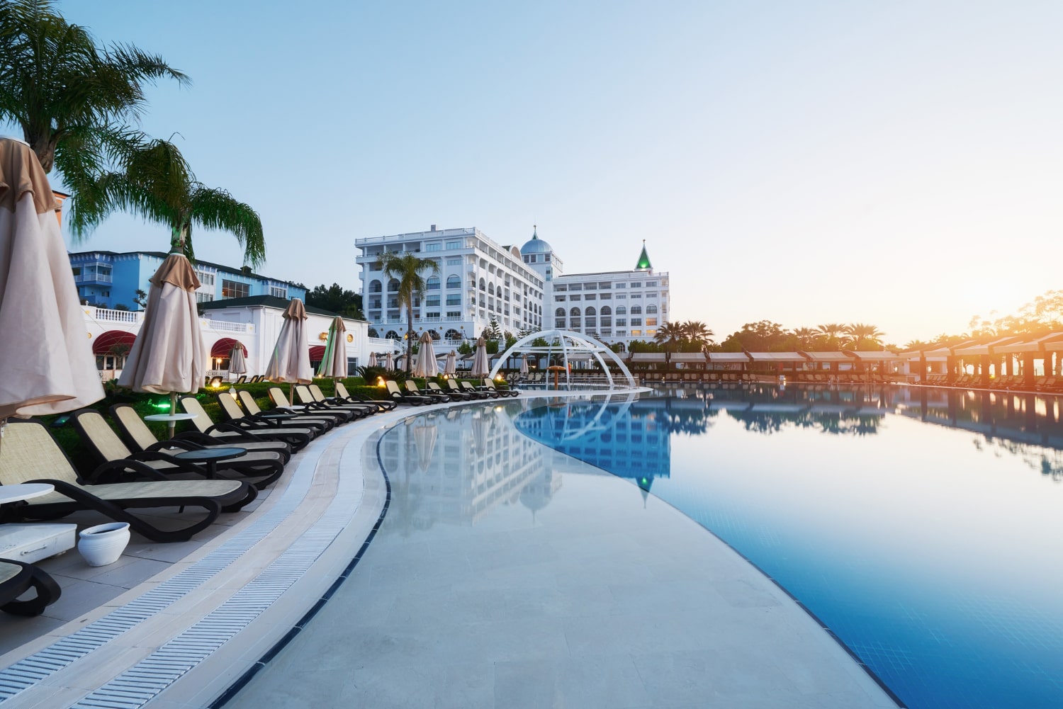 Nevali Hotel