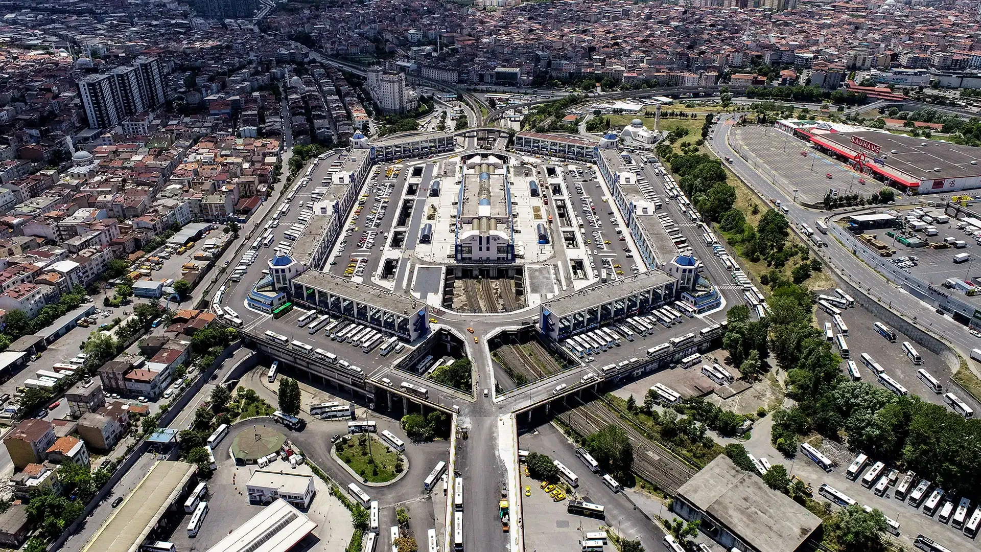 Bayrampaşa'da Web Tasarım: Ürün Verisi ve Site Geçişi